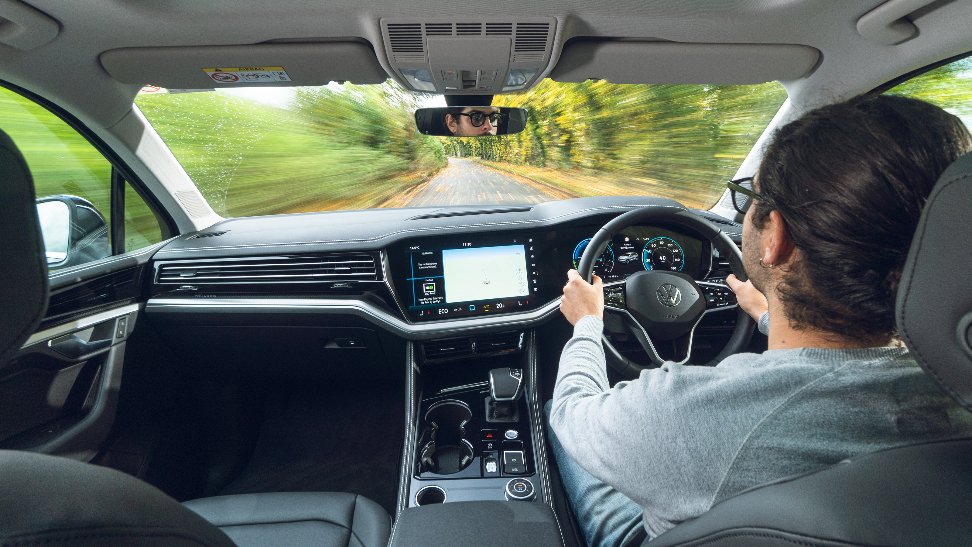 Volkswagen Touareg eHybrid 4Motion - Jordan Katsianis