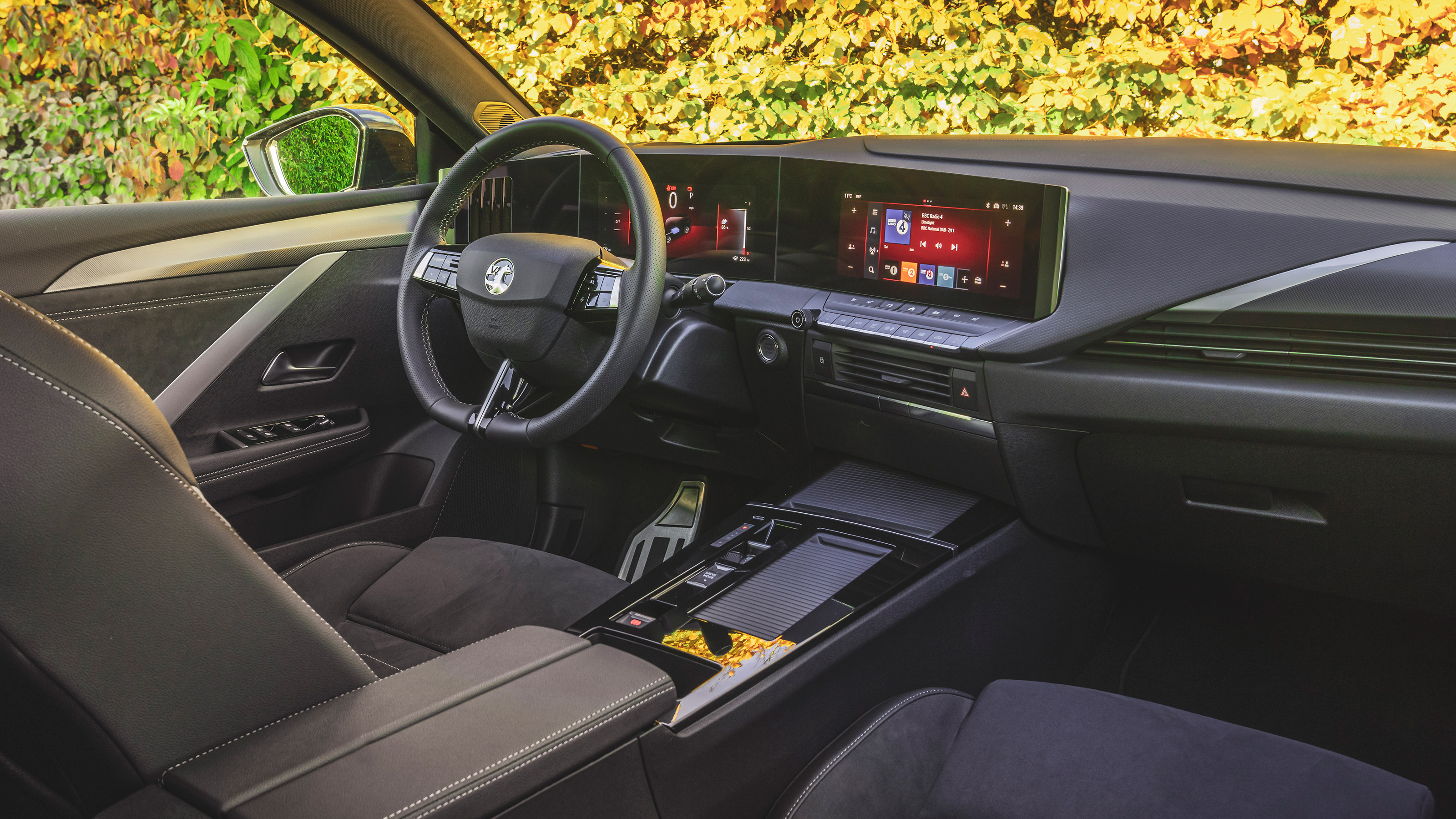 Vauxhall Astra Sports Tourer Electric - dash