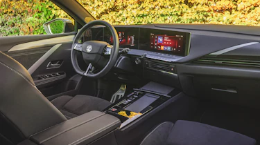 Vauxhall Astra Sports Tourer Electric - dash