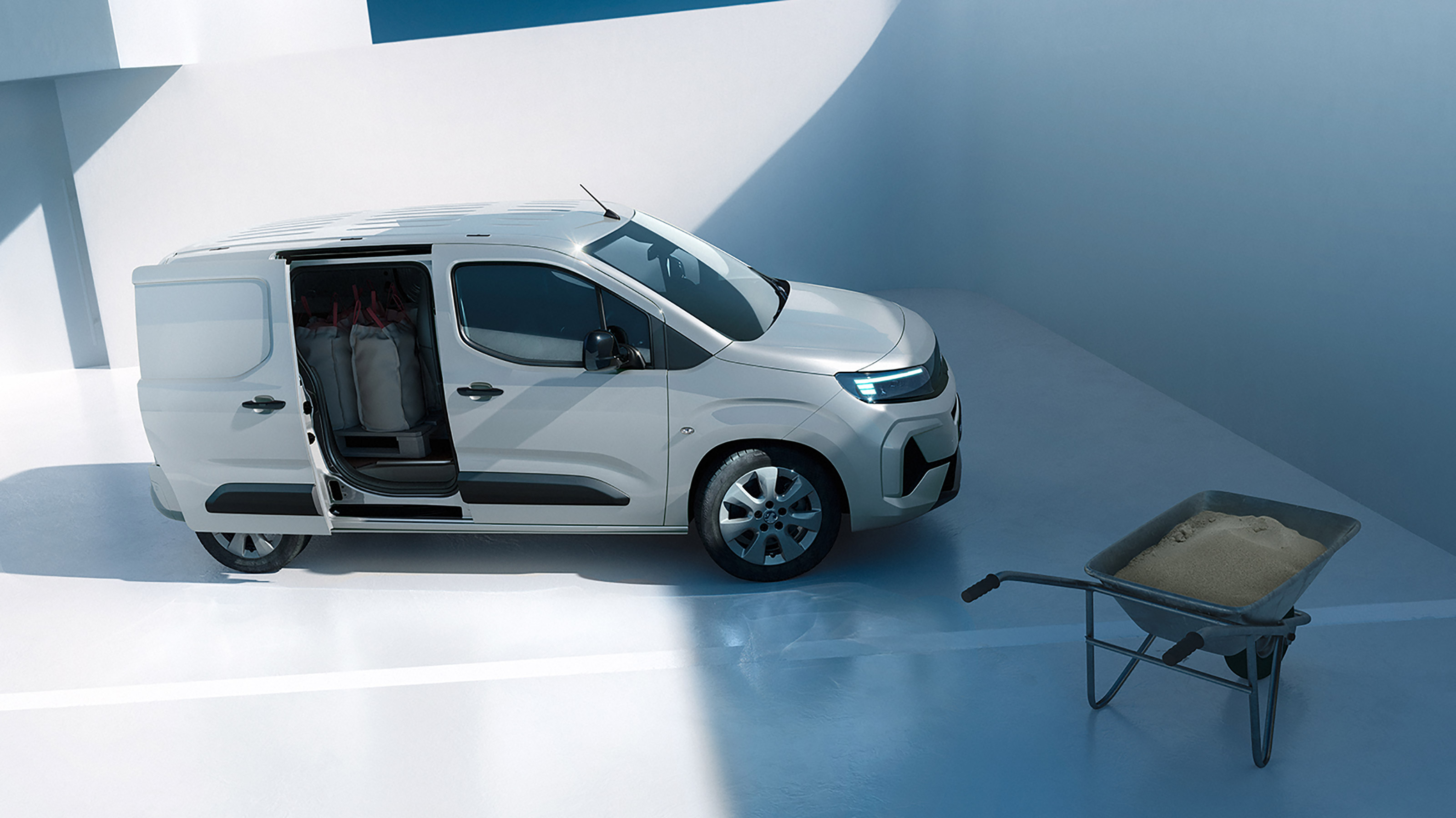 Vauxhall Combo - side