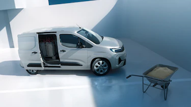 Vauxhall Combo - side