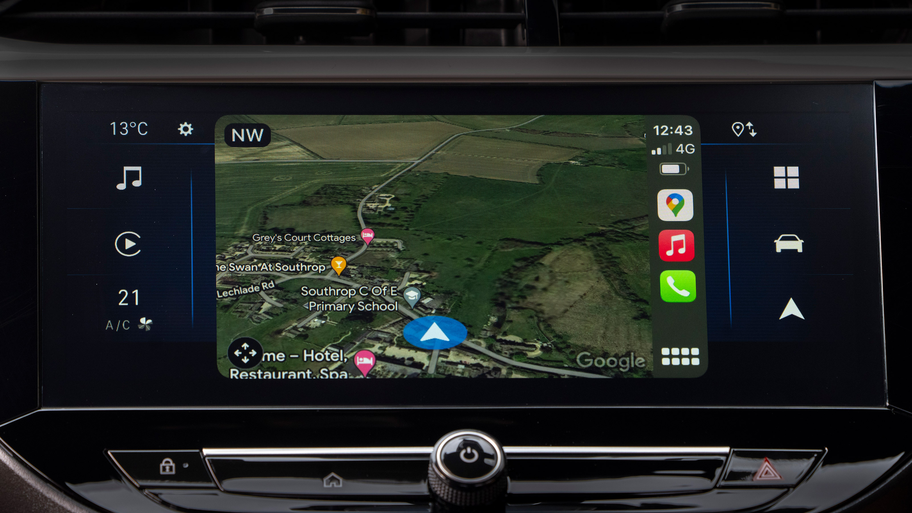 Vauxhall Corsa - sat-nav