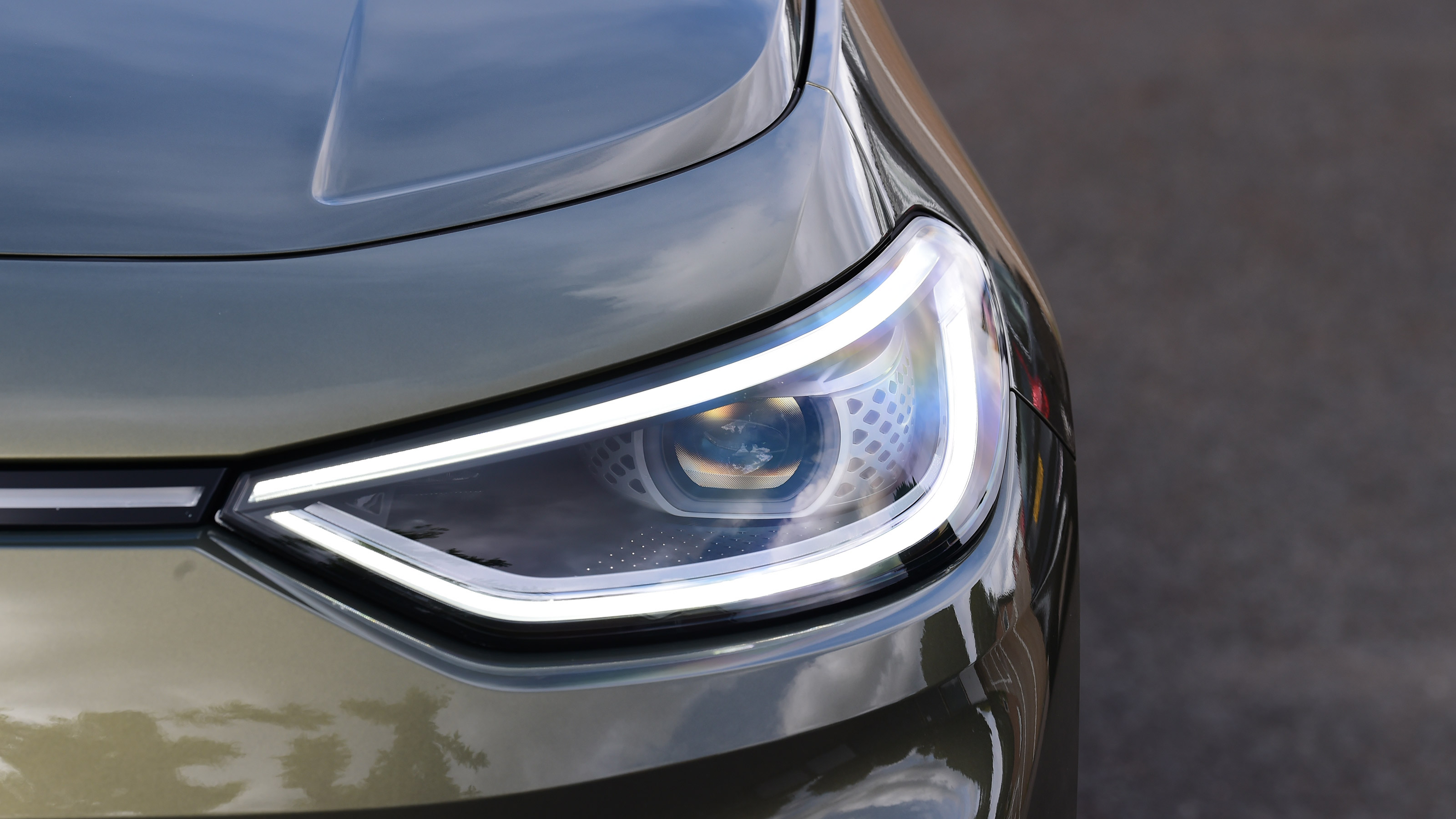 Volkswagen ID.3 long termer - first report front light