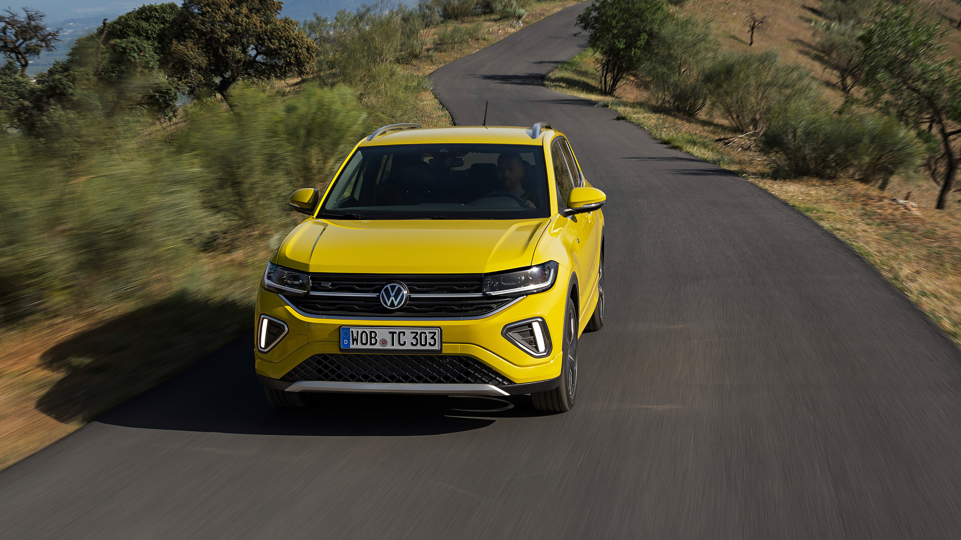 2024 Volkswagen T-Cross - front action