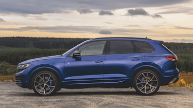 Volkswagen Touareg R - side