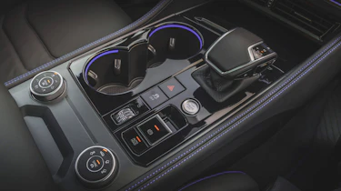 Volkswagen Touareg R - interior