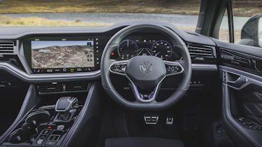 Volkswagen Touareg R - dash