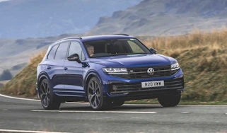 Volkswagen Touareg R - front cornering