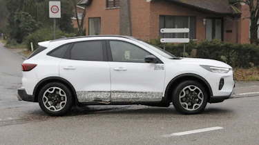 2024 Ford Kuga facelift - side