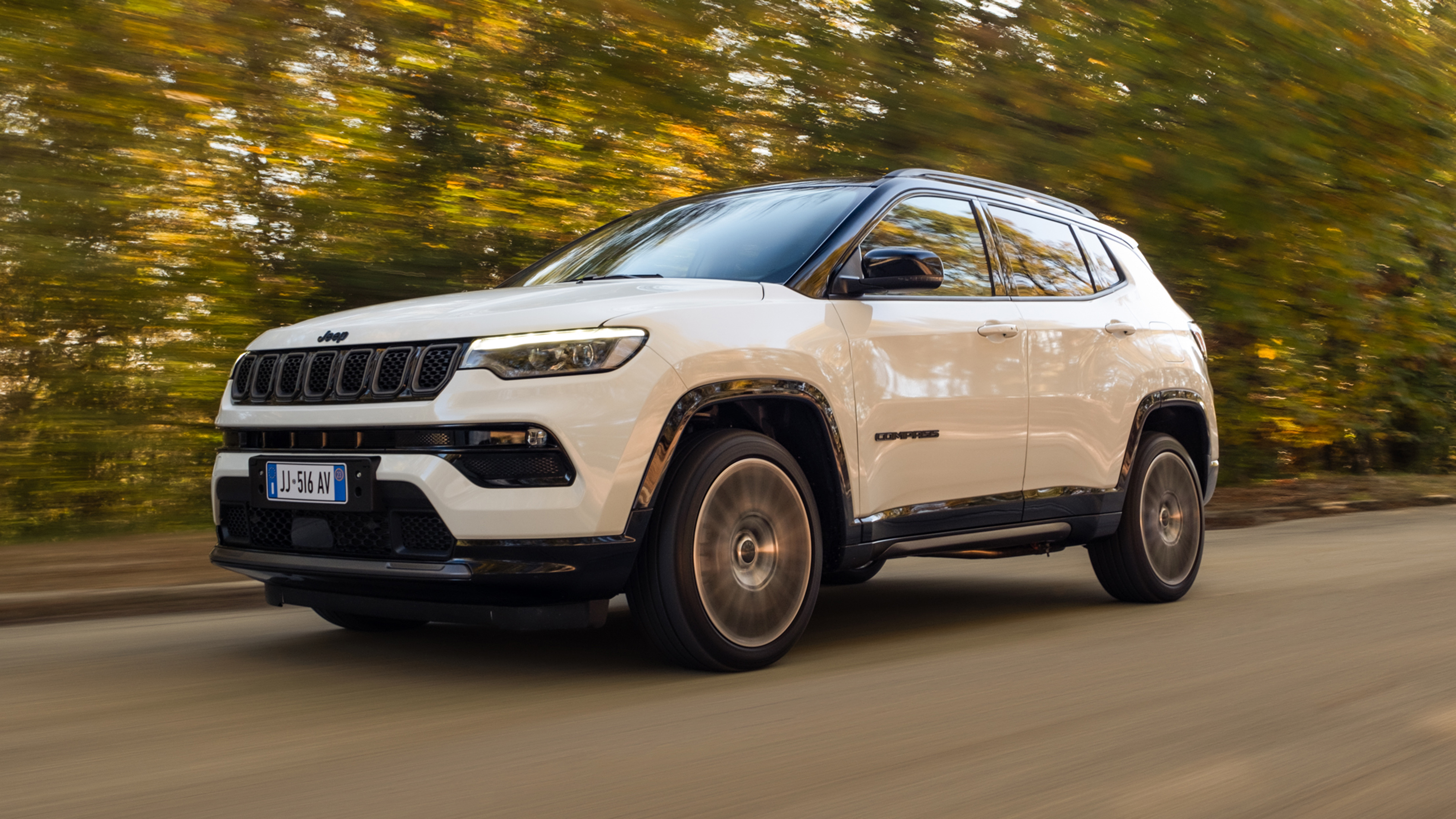 2024 Jeep Compass - front tracking