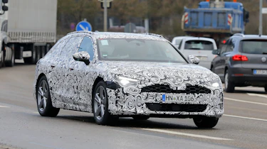 Audi A7 Avant - front tracking