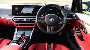 Audi RS 4 Avant vs BMW M3 Touring - BMW interior