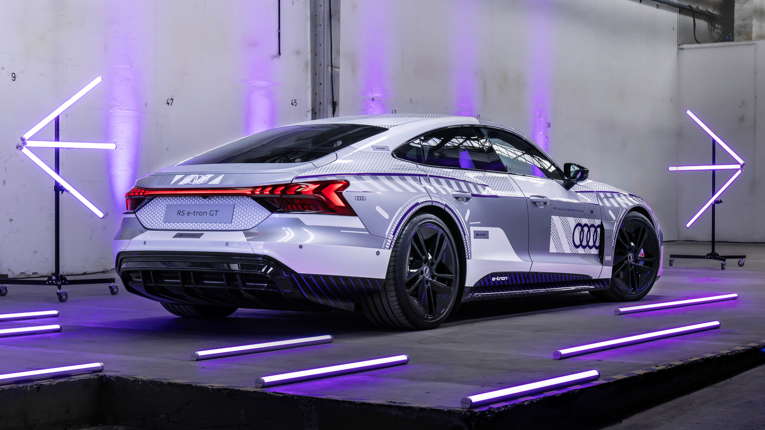Audi RS e-tron GT Ice Race Edition - rear 3/4 static