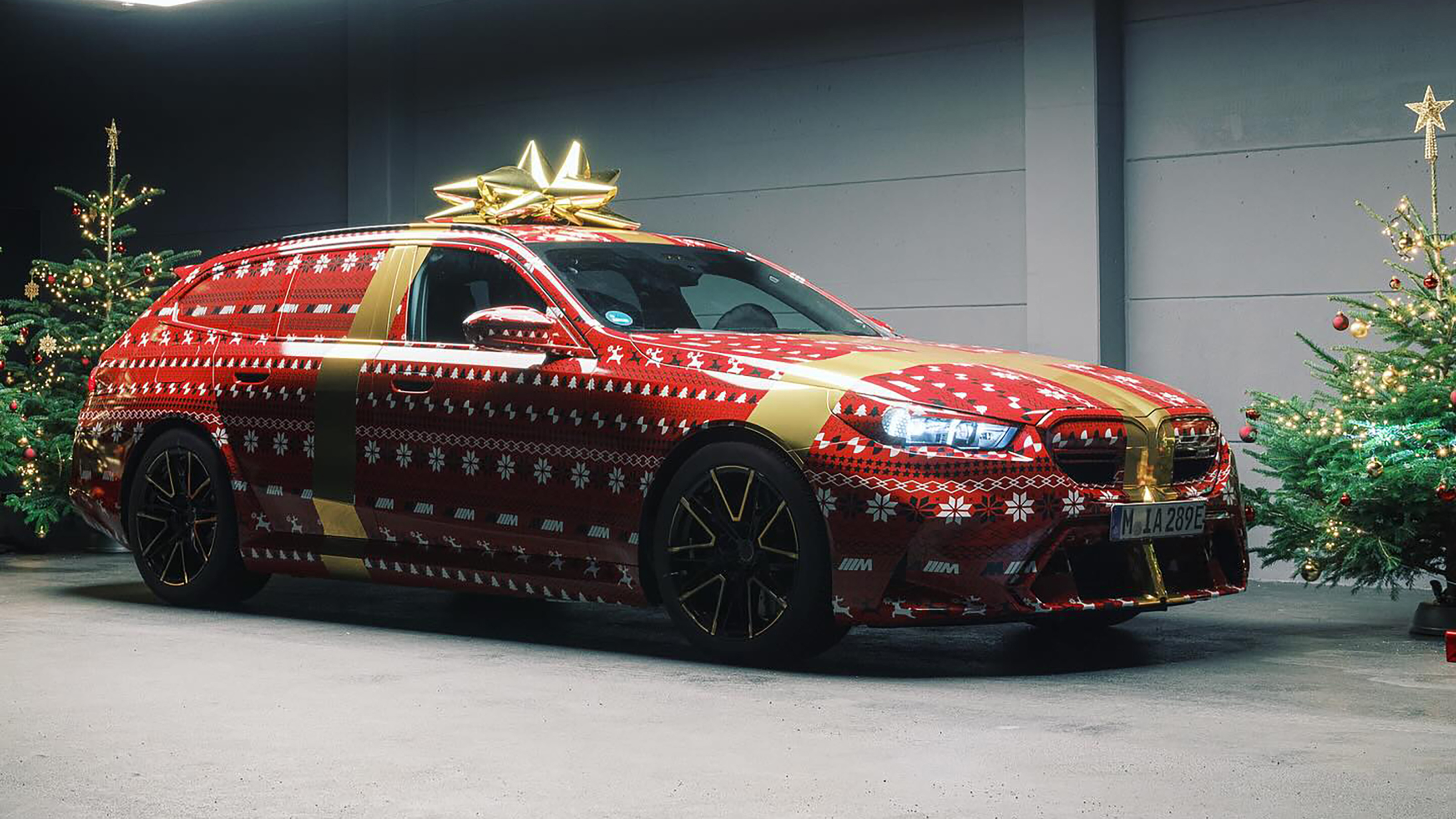 BMW M5 Touring Xmas teaser