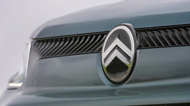 2024 Citroen e-Berlingo - front grille badge