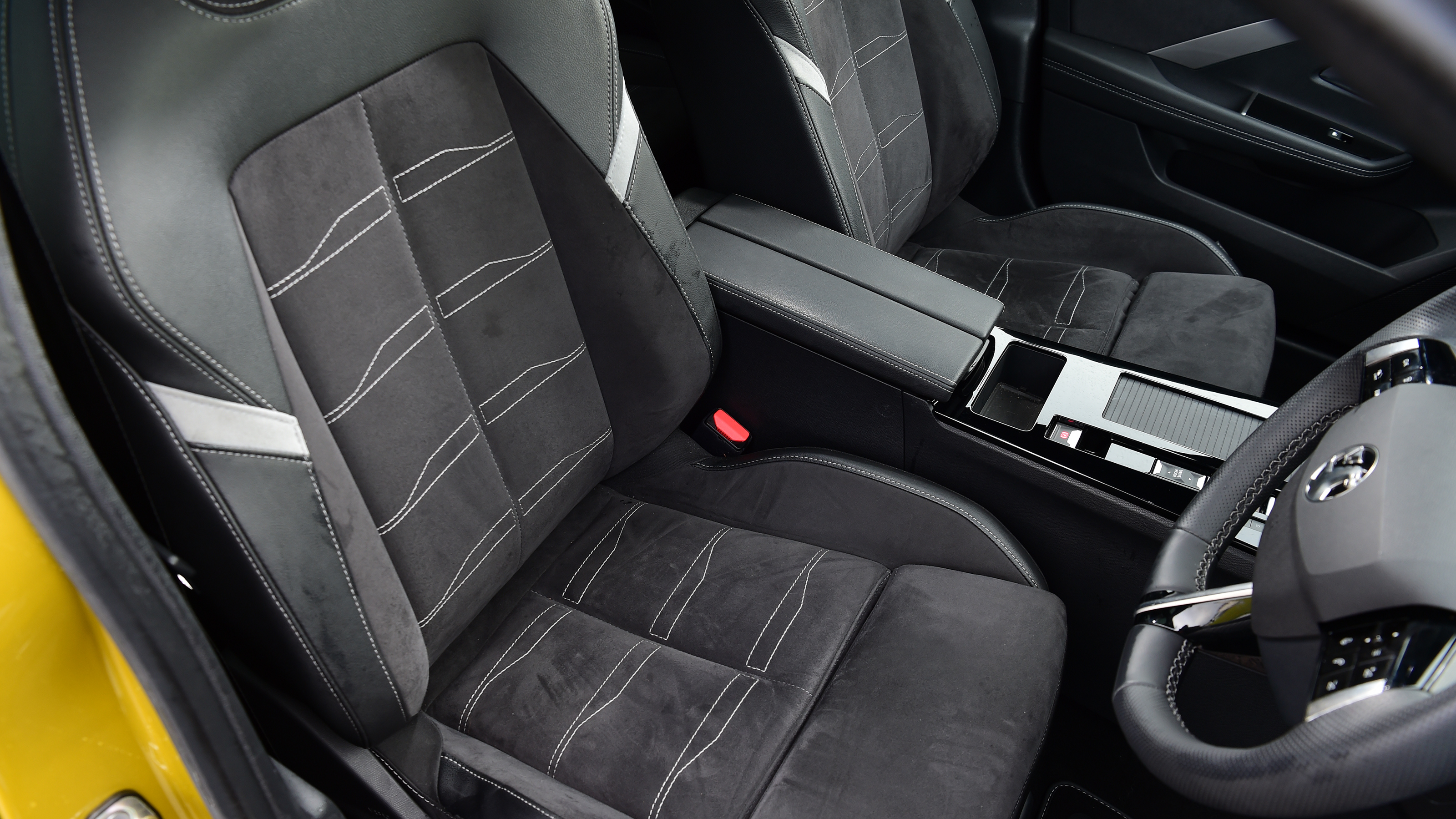 Vauxhall Astra - front seats