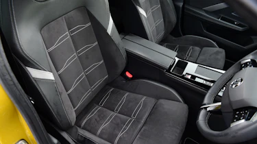 Vauxhall Astra - front seats