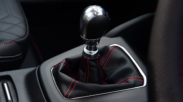 Ford Focus - gearstick