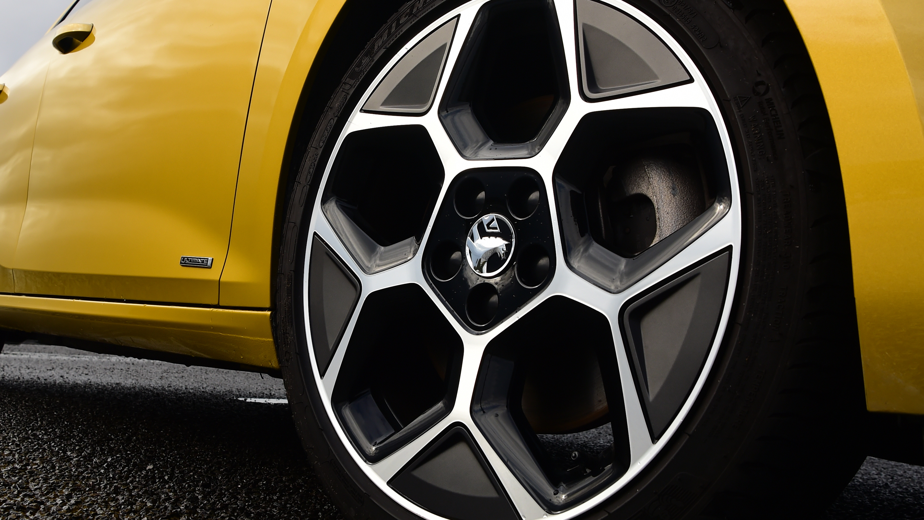 Vauxhall Astra - wheel