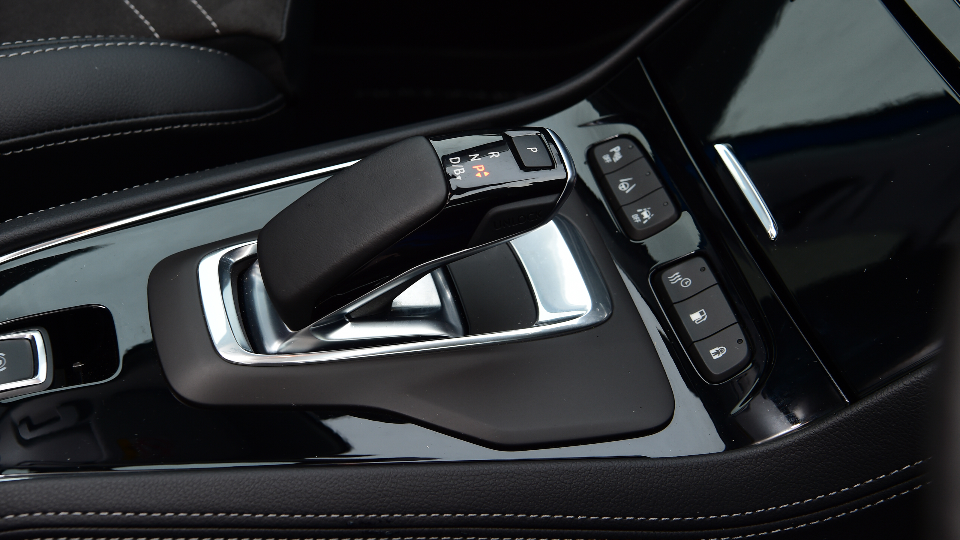 Vauxhall Grandland - gear selector