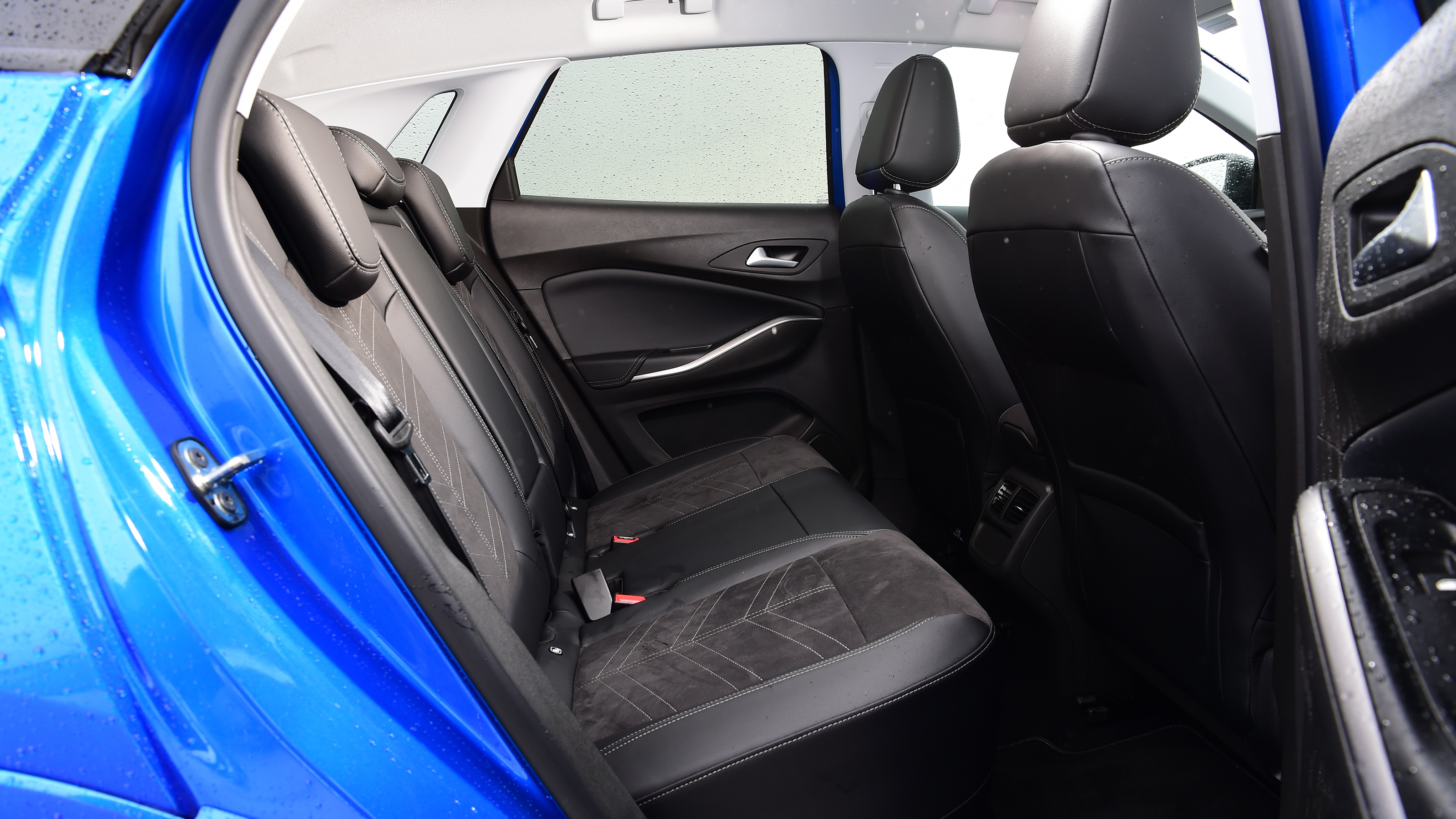 Vauxhall Grandland - rear seats