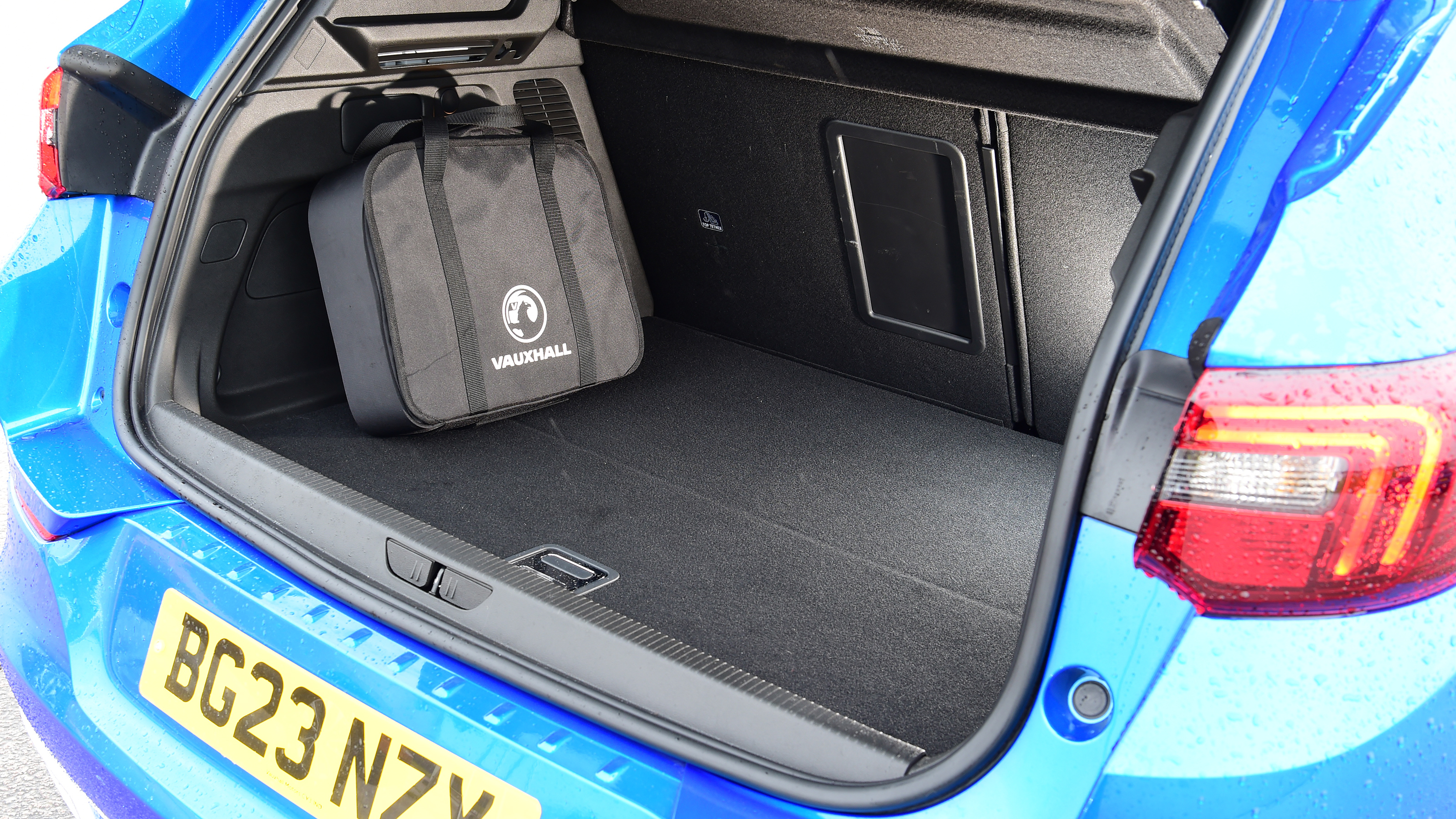 Vauxhall Grandland - boot
