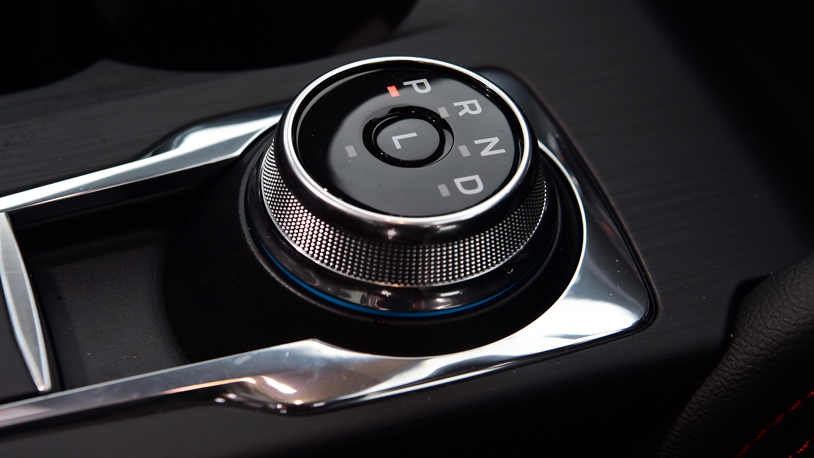 Ford Kuga - gear selector