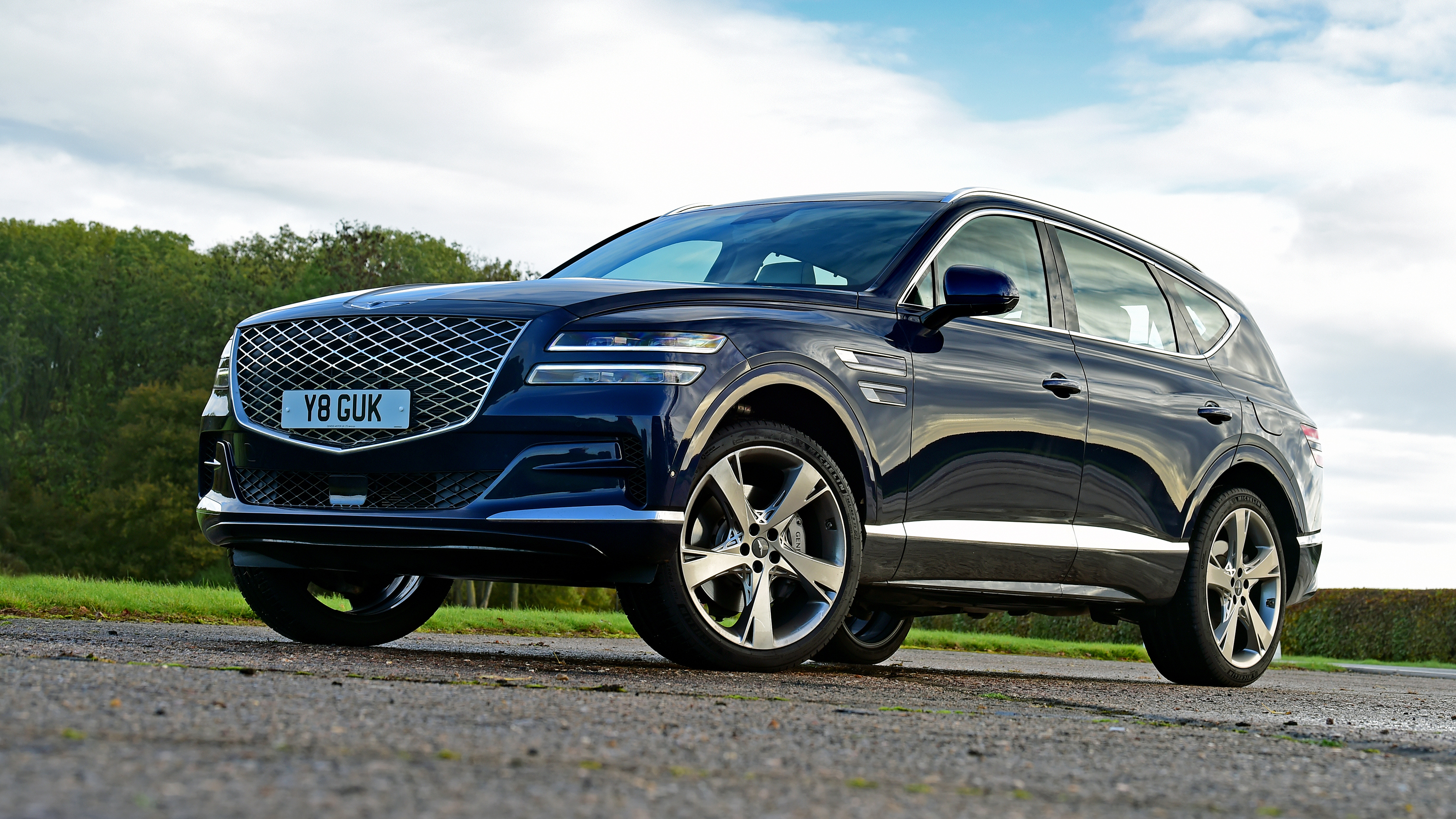 Genesis GV80 - front static