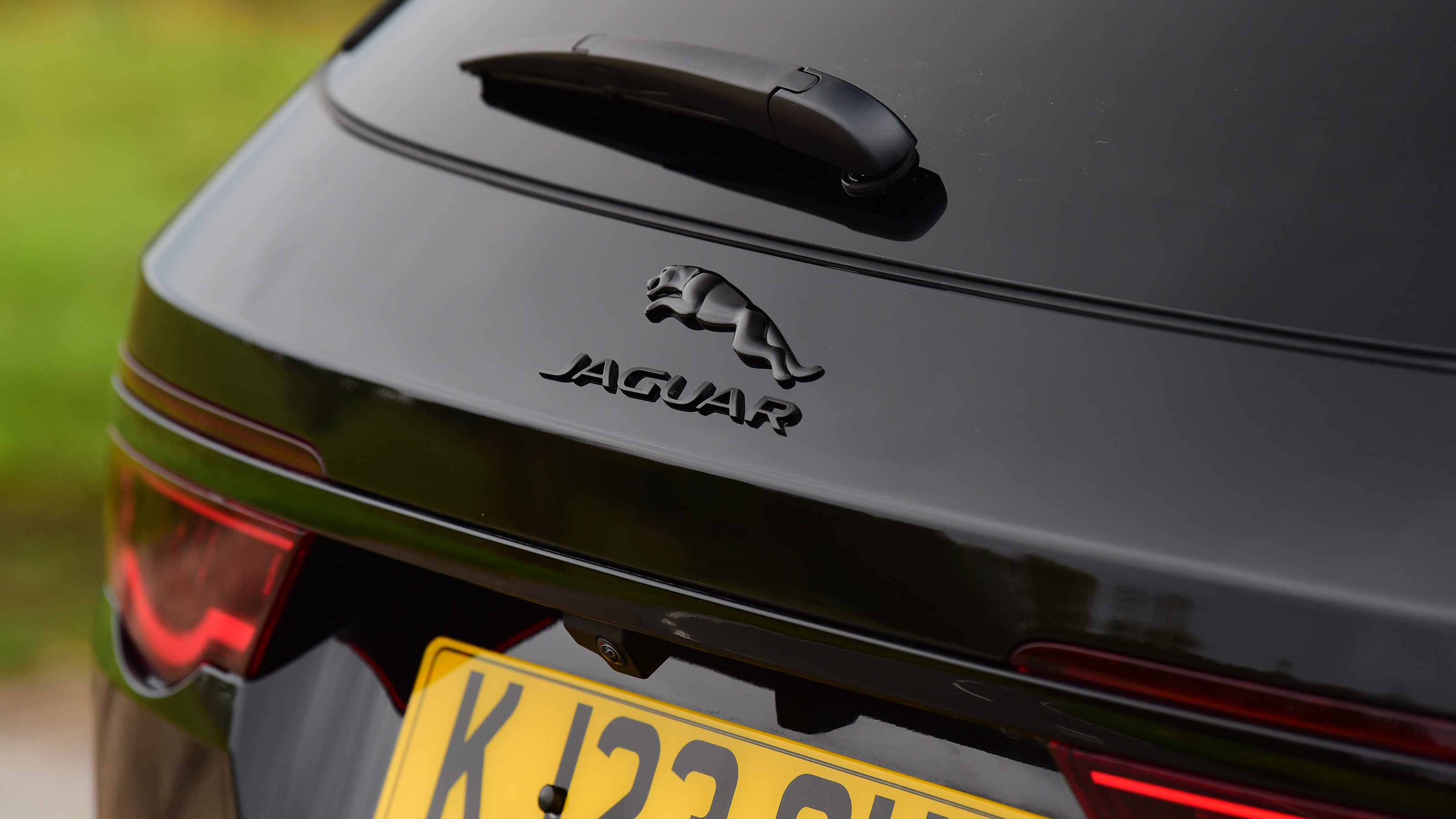 Jaguar XF Sportbrake - tailgate