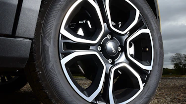 Jeep Avenger - wheel