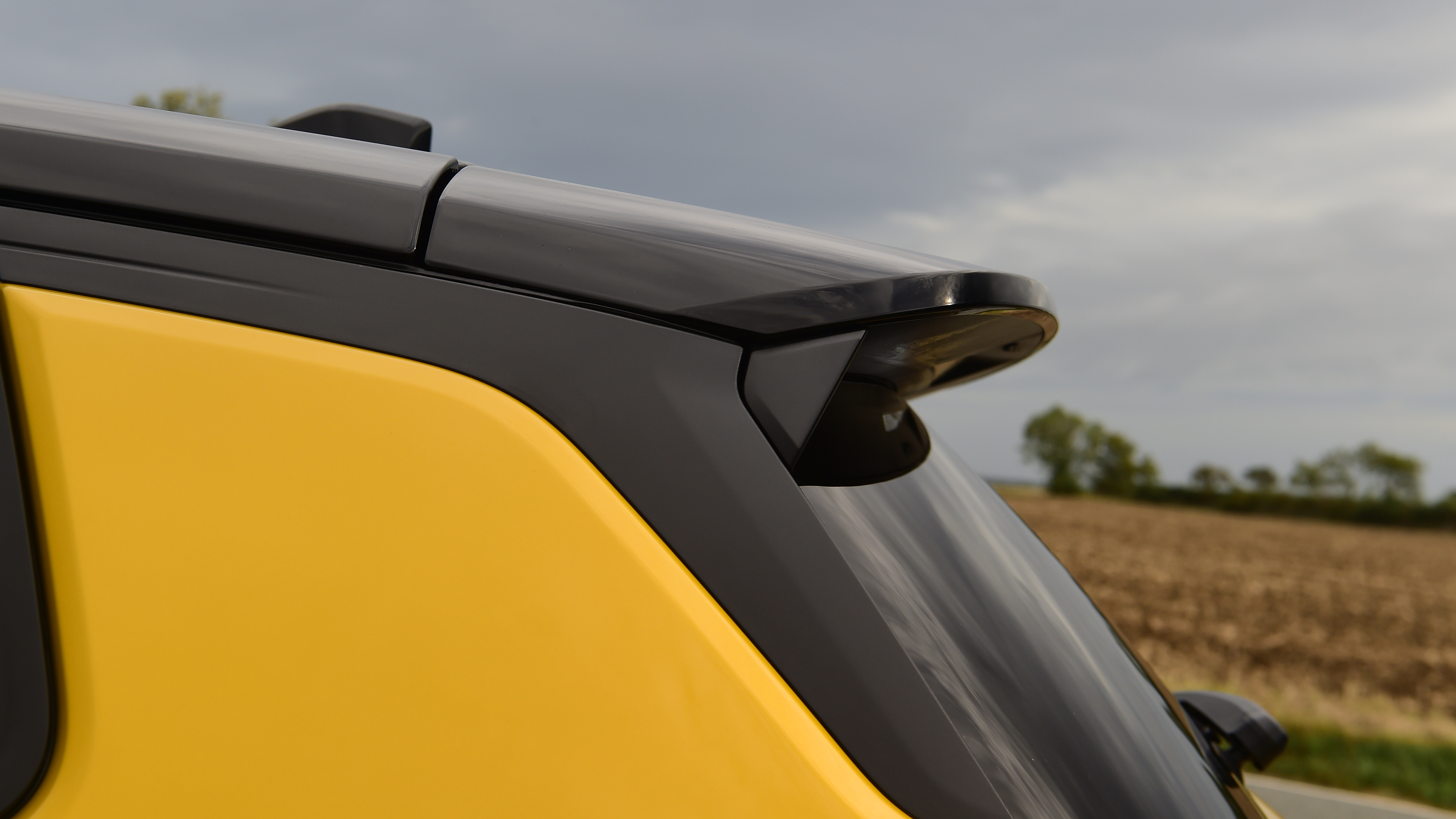 Jeep Avenger - rear spoiler