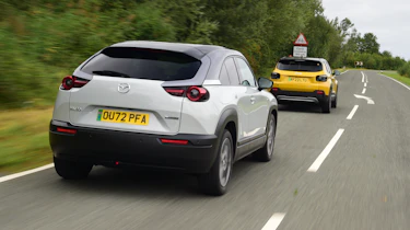 Jeep Avenger and Mazda MX-30 - rear tracking