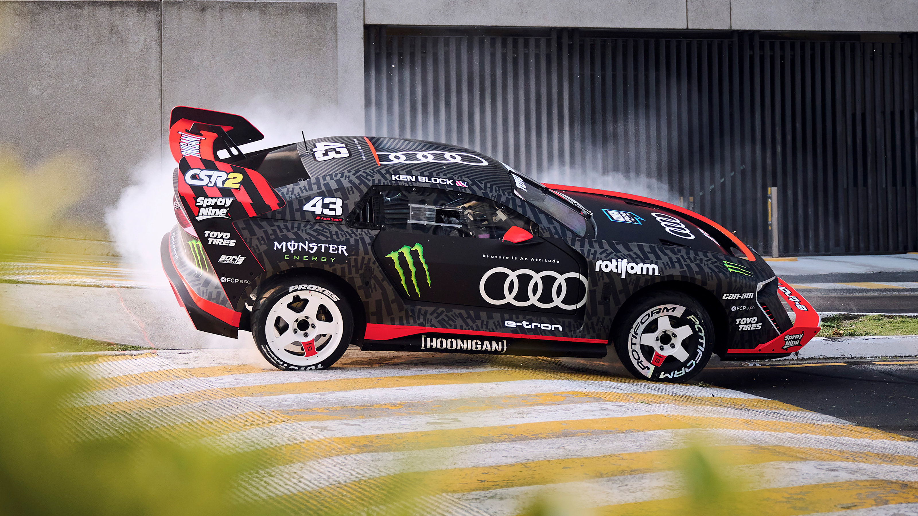Audi S1 e-tron quattro Hoonitron - side action