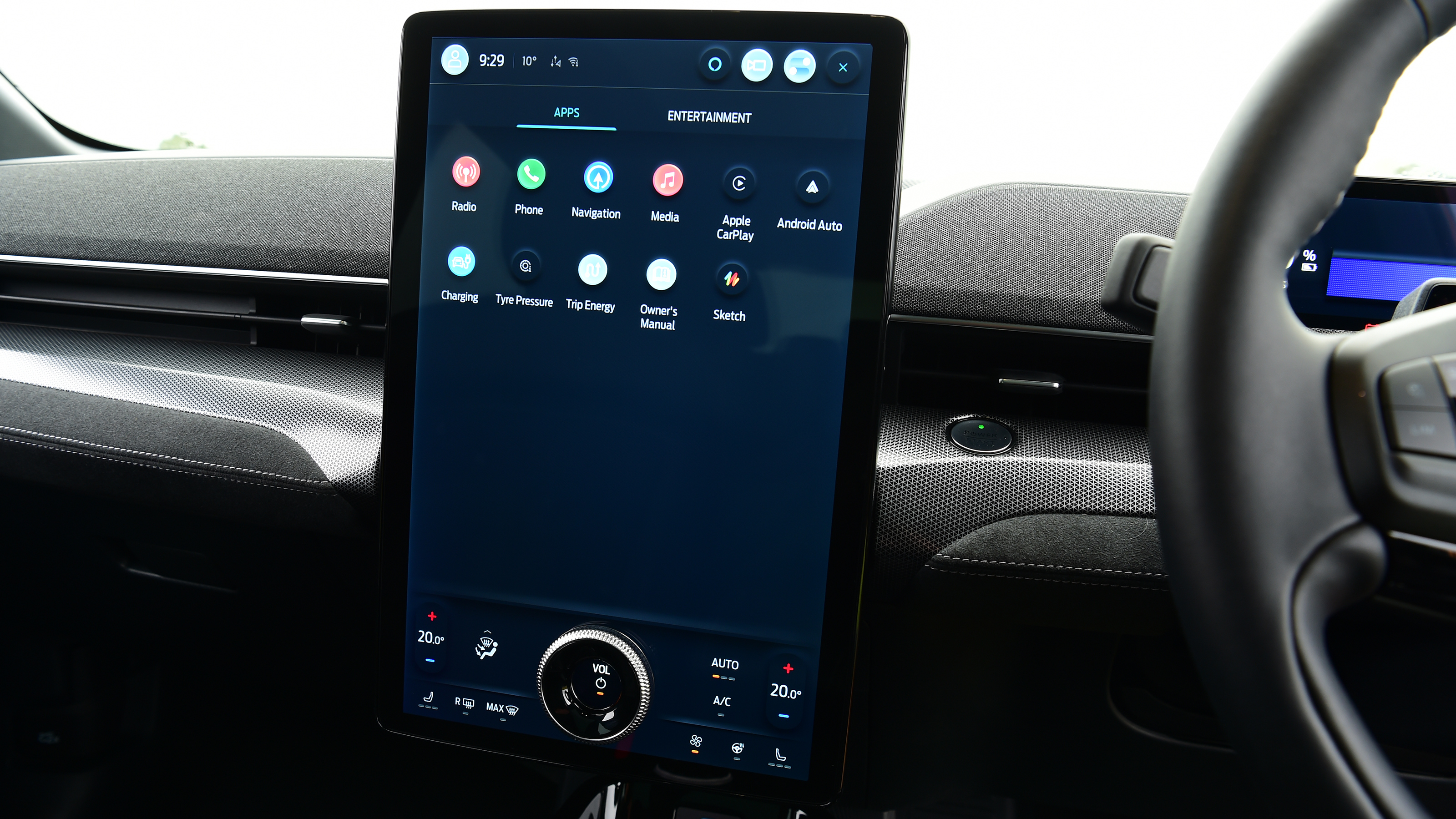 Kia EV6 GT vs Ford Mustang Mach E-GT - Ford infotainment 