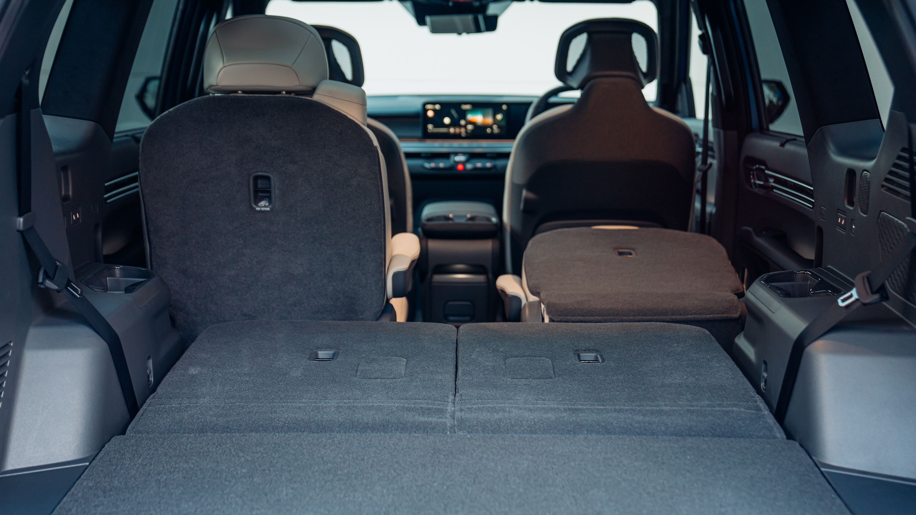 Kia EV9 UK - boot seats down