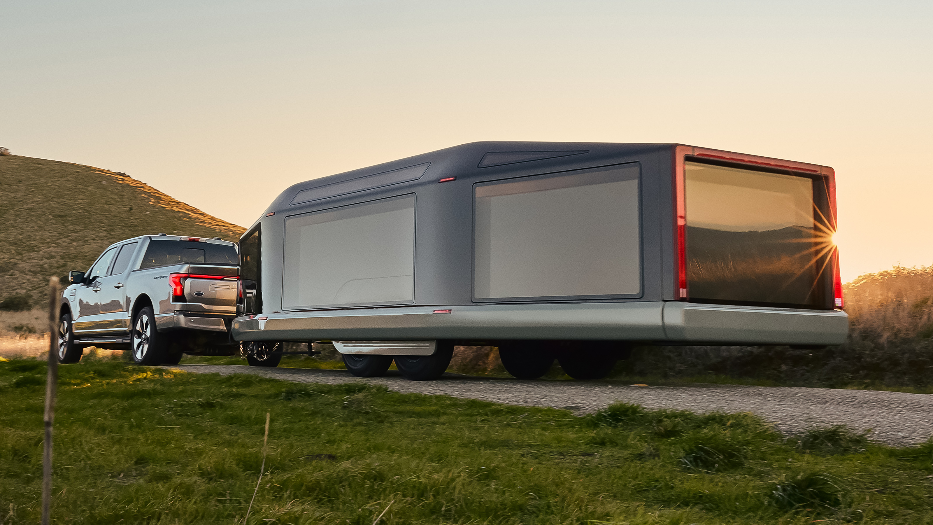 Lightship L1 caravan - exterior towing rear 