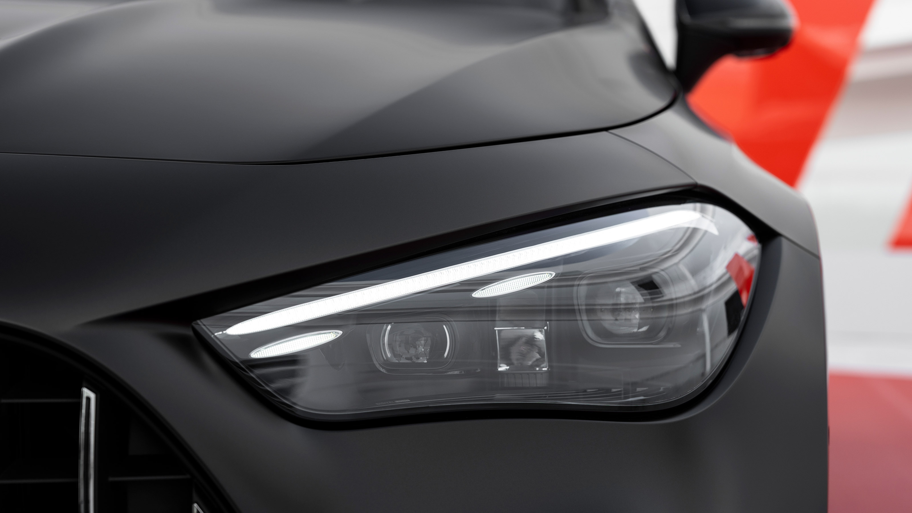 Mercedes-AMG CLE 53 - front light
