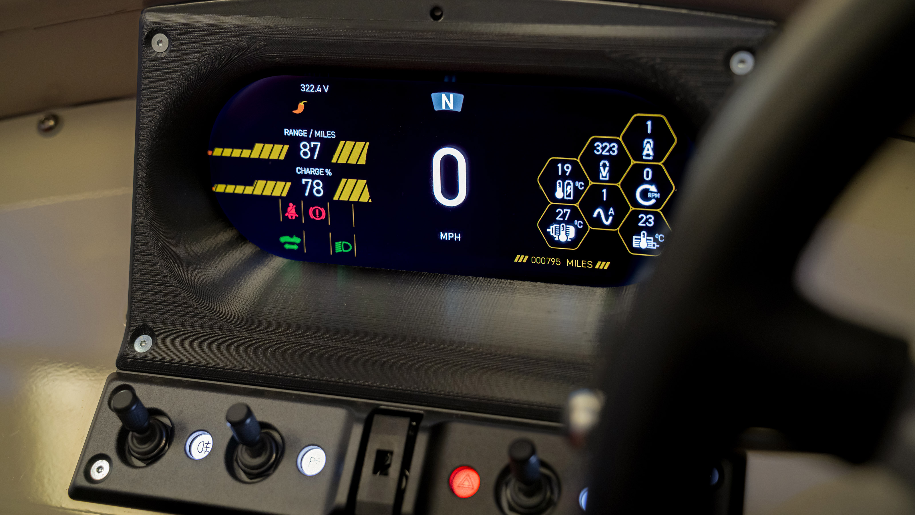 Morgan XP-1 concept - dials