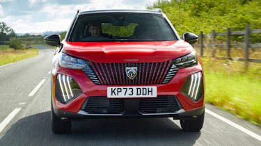 Peugeot 2008 - full front
