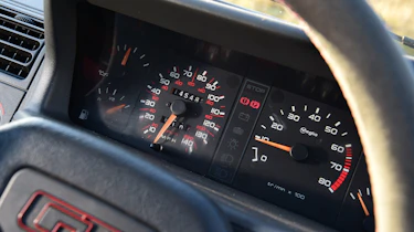 Peugeot 205 GTI - dials