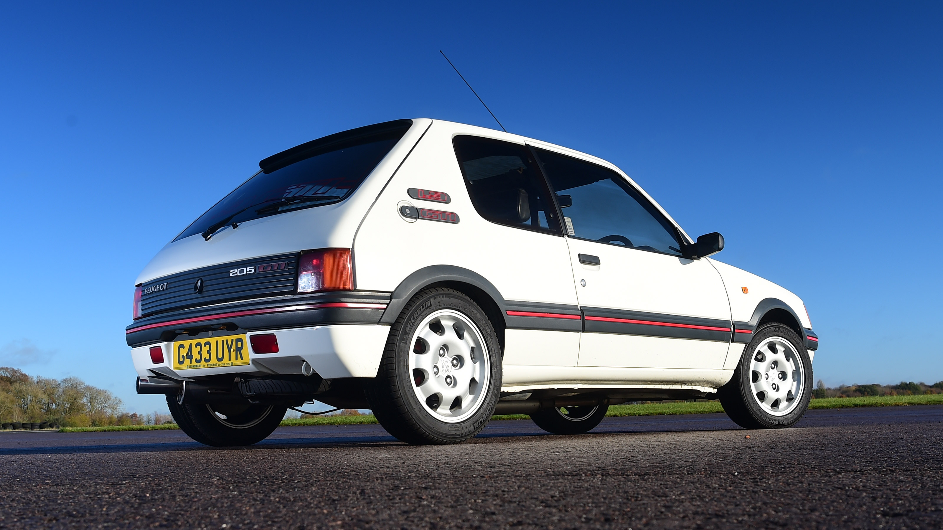 Peugeot 205 GTI - rear static
