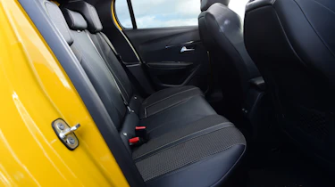 Peugeot 208 - rear seats