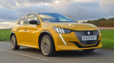 Peugeot 208 - front