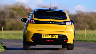 Peugeot 208 - rear action