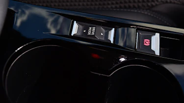 Peugeot 208 - transmission