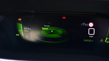 Peugeot 208 - dials