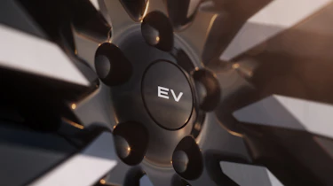 Range Rover Electric - teaser 5