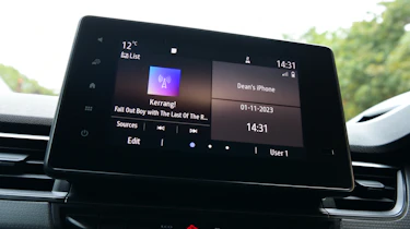 Renault Kangoo E-Tech - infotainment screen