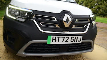 Renault Kangoo E-Tech - front grille