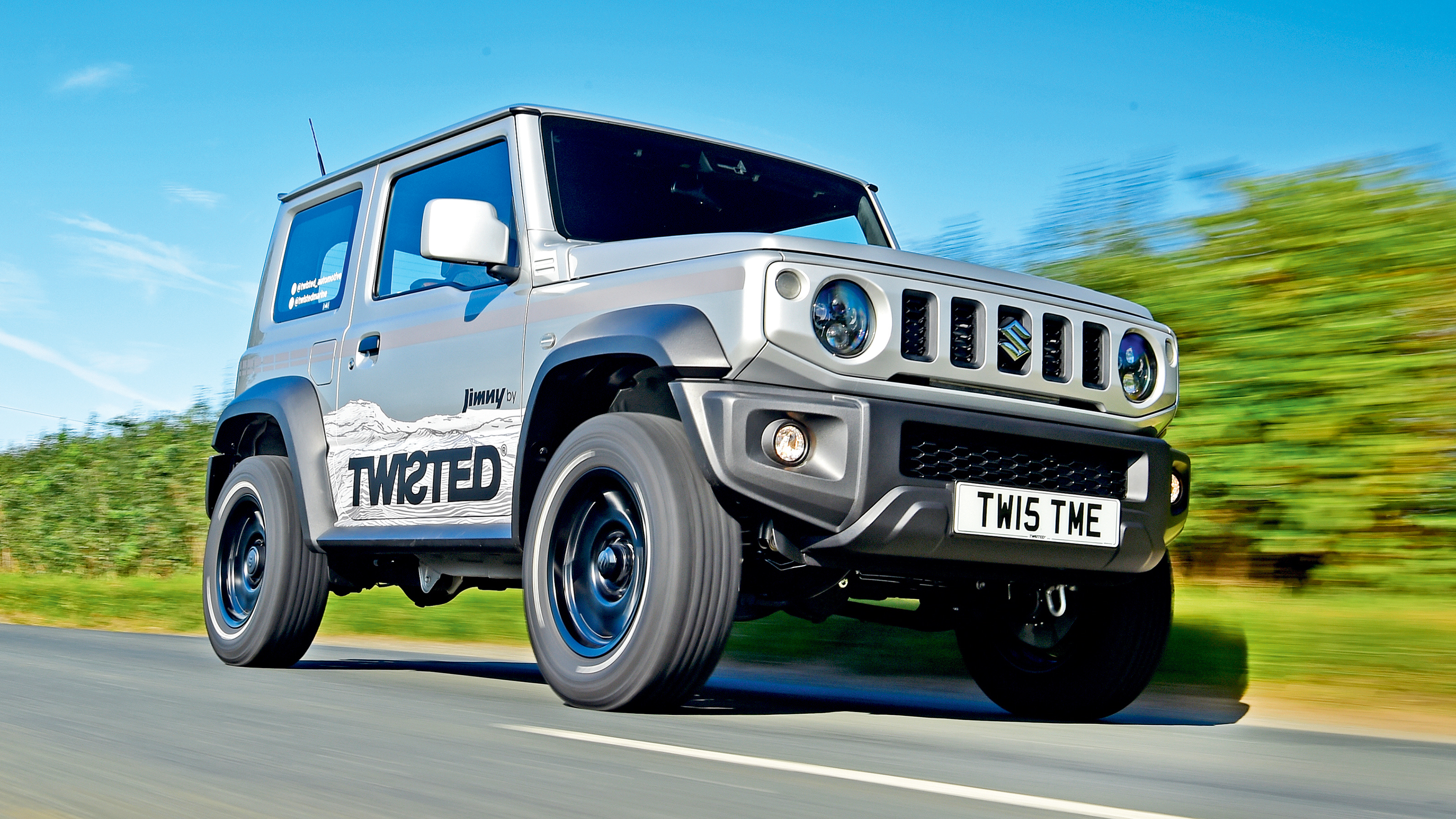 Twisted Suzuki Jimny - front tracking